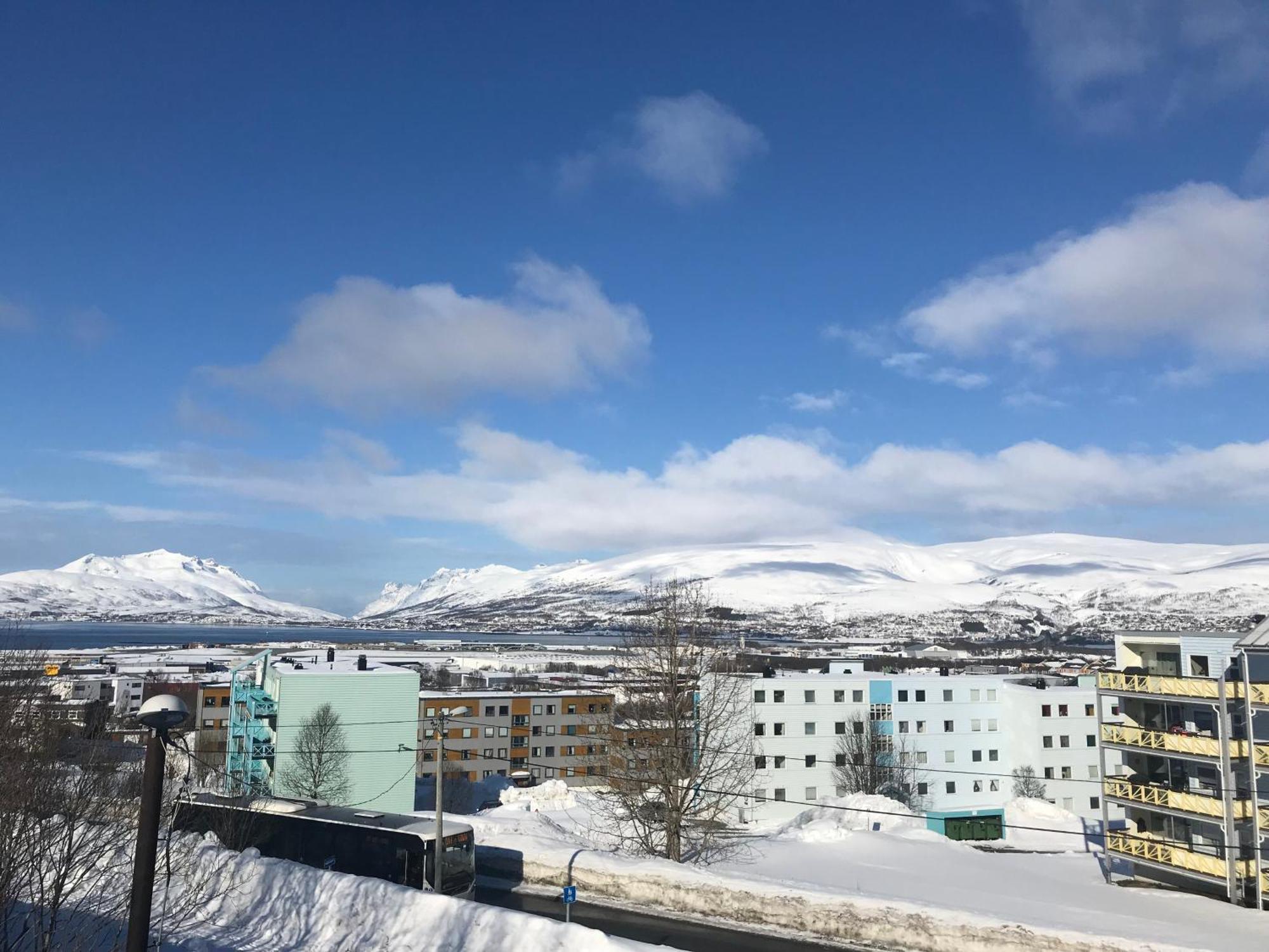 Your Home Away From Home, Apartment 1 Tromsø Extérieur photo